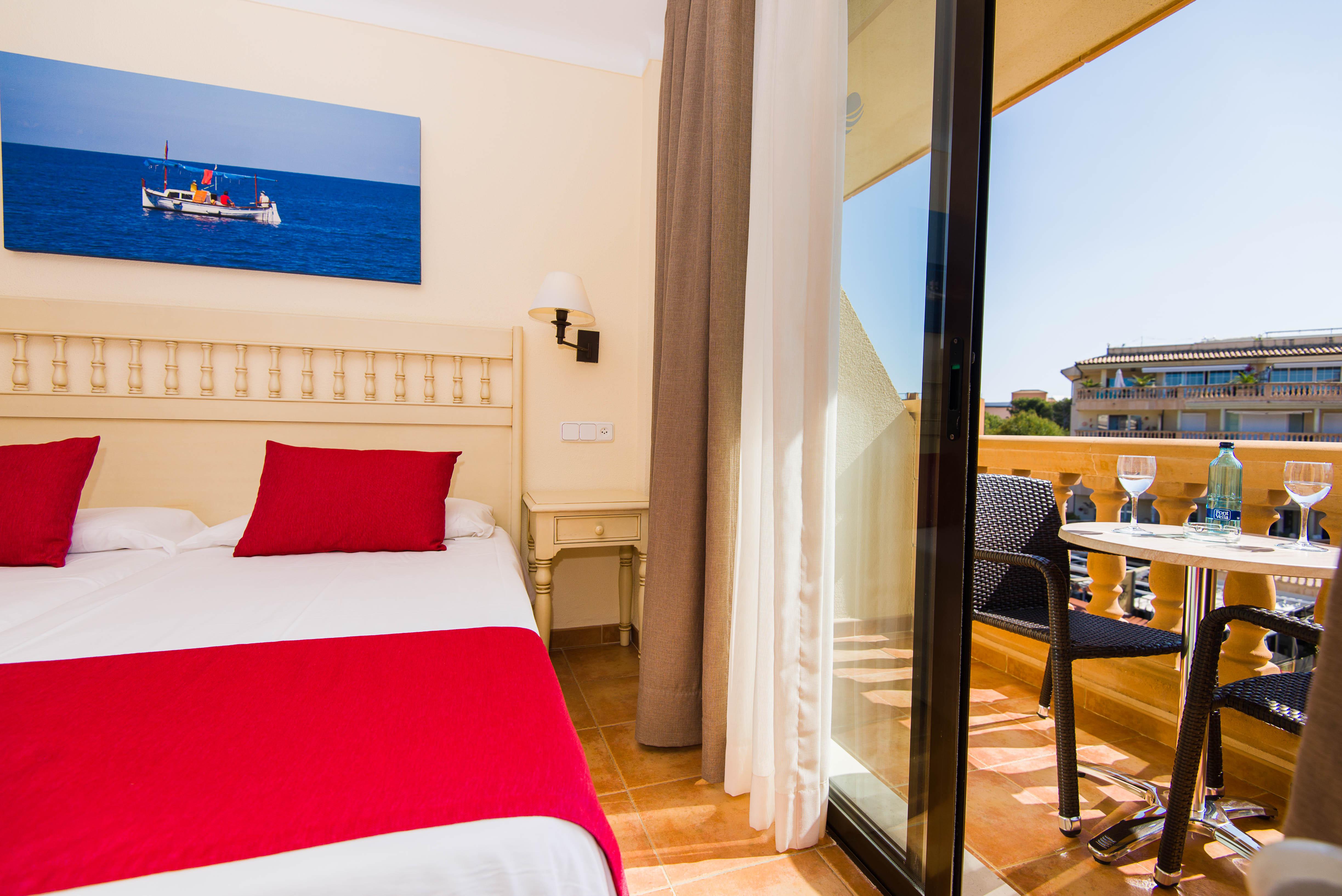 Bell Port Hotel Кала Ратьяда Экстерьер фото