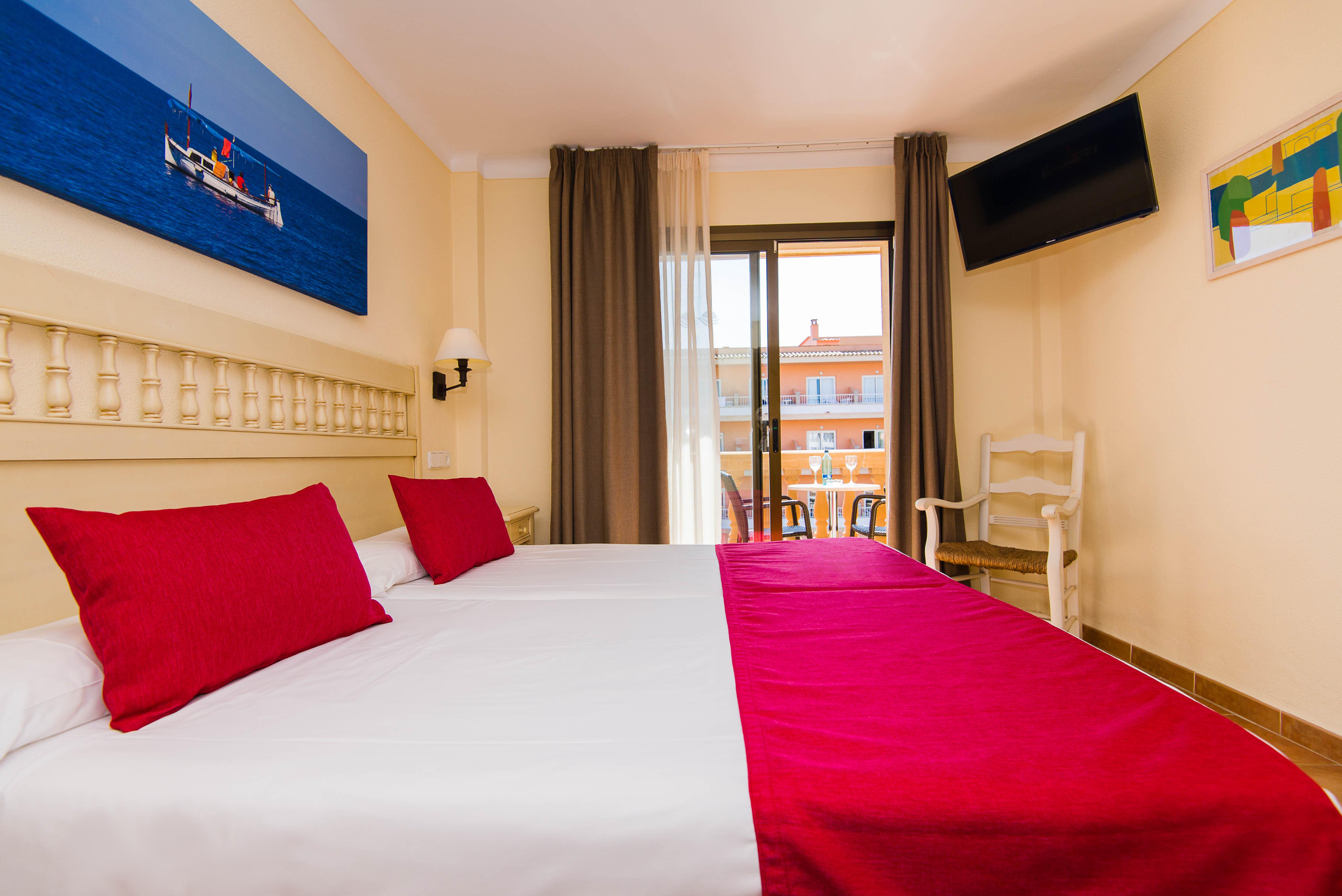 Bell Port Hotel Кала Ратьяда Экстерьер фото