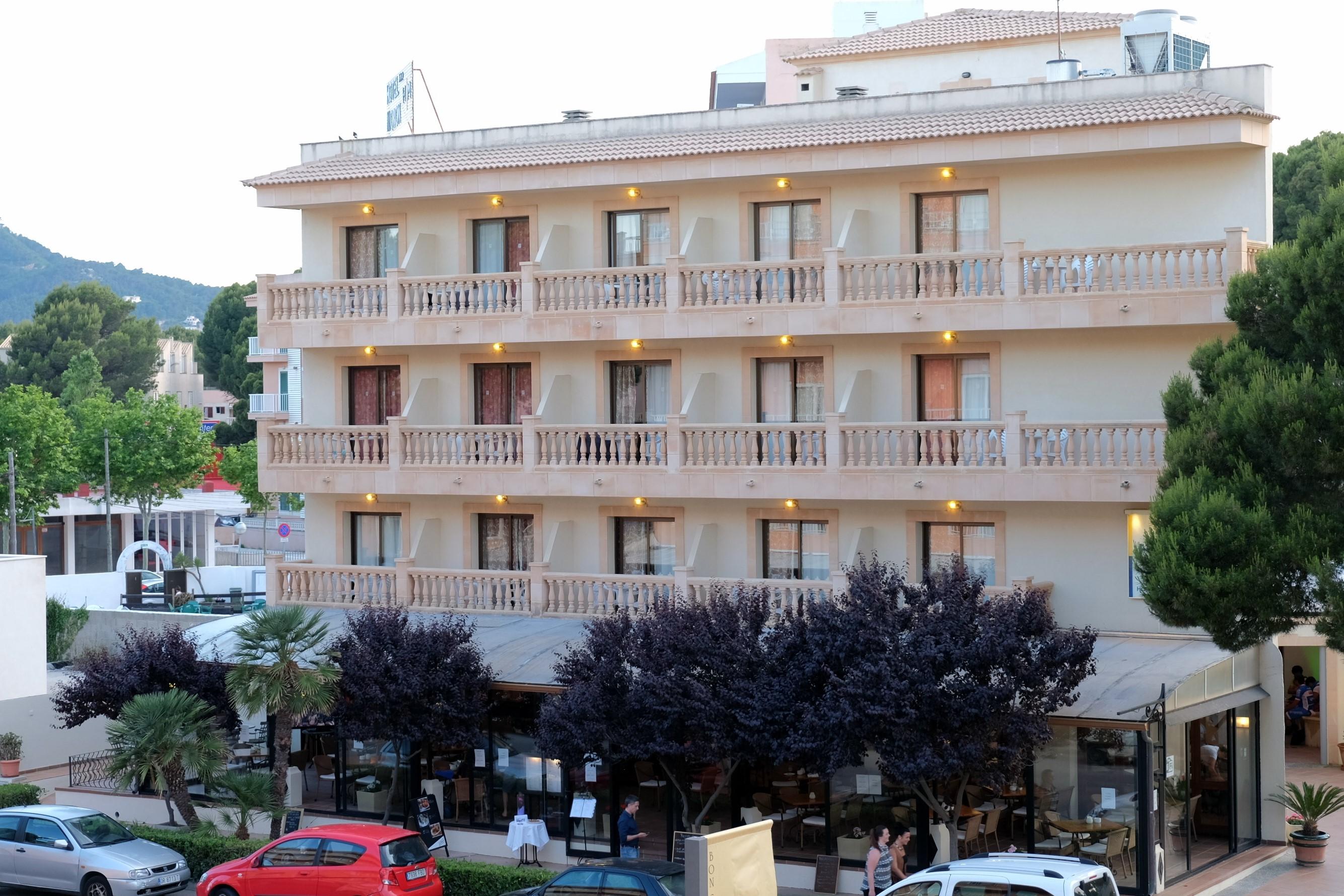 Bell Port Hotel Кала Ратьяда Экстерьер фото