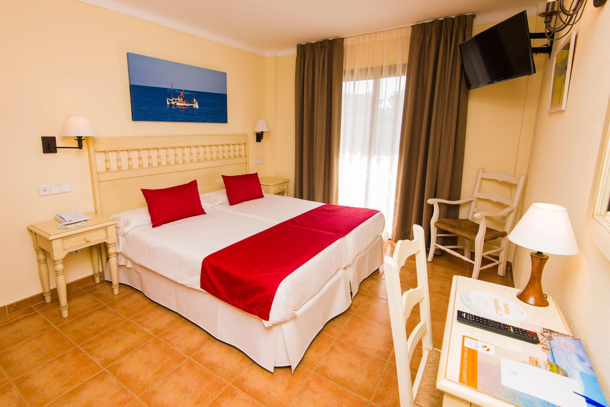 Bell Port Hotel Кала Ратьяда Экстерьер фото